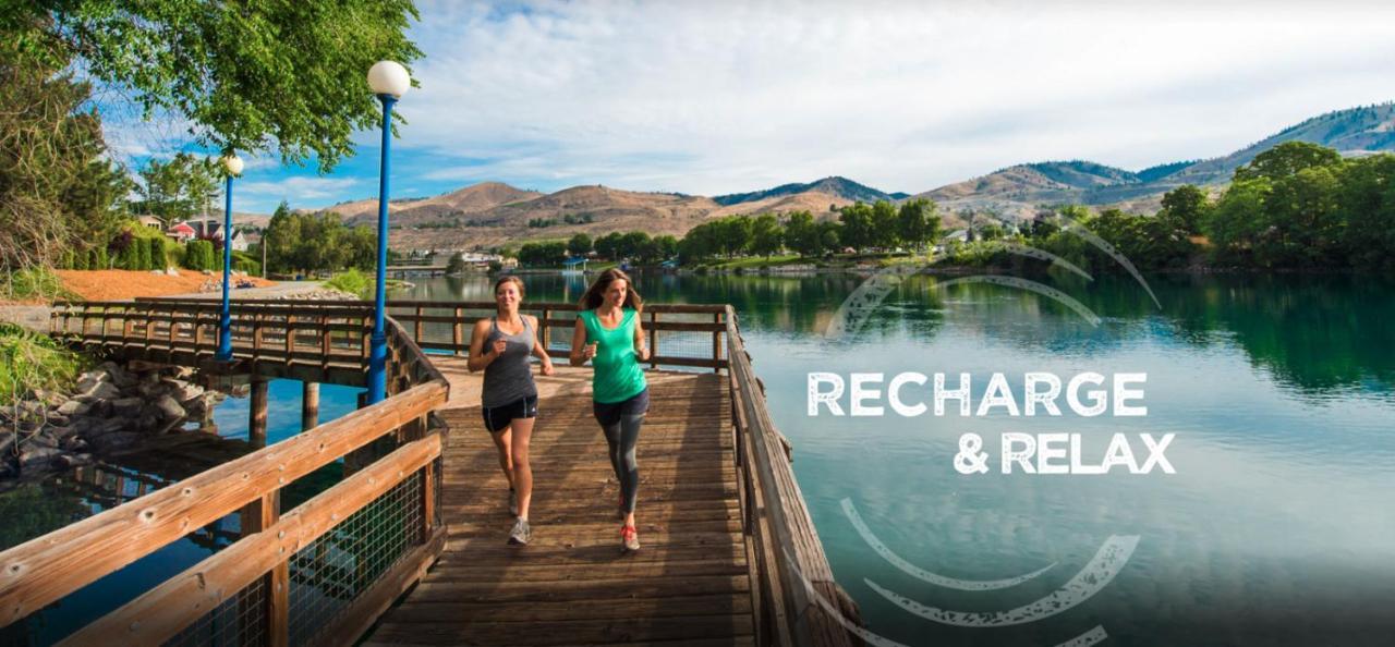 Grandview Lake Chelan- Waterfront View, Pool, Hot Tub, Golf, 1 Min To Downtown ภายนอก รูปภาพ