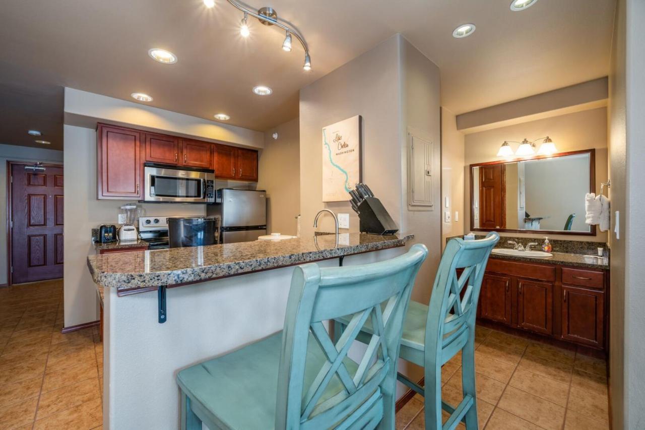 Grandview Lake Chelan- Waterfront View, Pool, Hot Tub, Golf, 1 Min To Downtown ภายนอก รูปภาพ